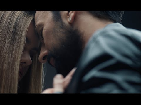 Gizli Aşk - Feride Hilal Akın & Hakan Tunçbilek