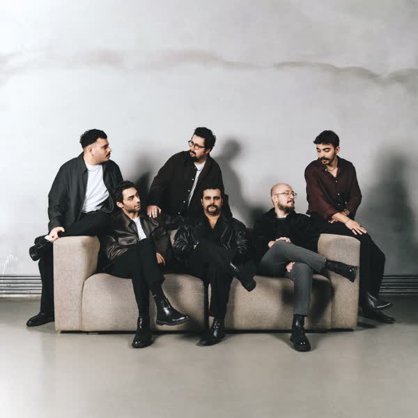 Canay Doğan - Güzel Bilir Kendini [Vivaturkiye.eu]